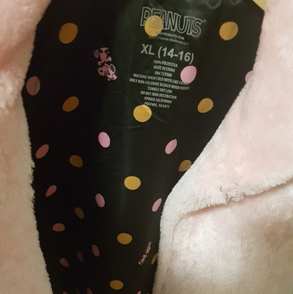 Junior (XL) Furry ("Peanuts) Vest - Picture 2 of 4